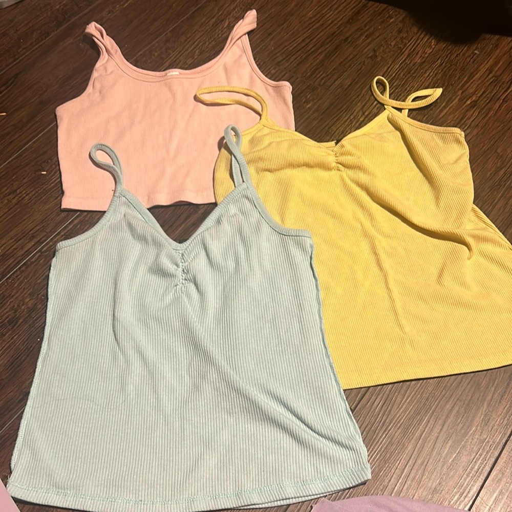 3 tops